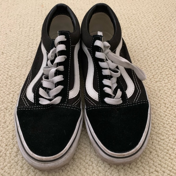 Vans Old Skool Sneakers!! - Picture 2 of 5